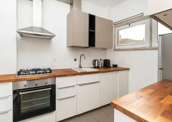 Apartment Claude Homes Rato